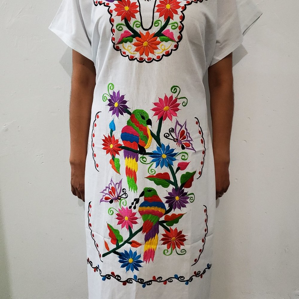 White Mexican Artisanal dress - Picture 1 of 6